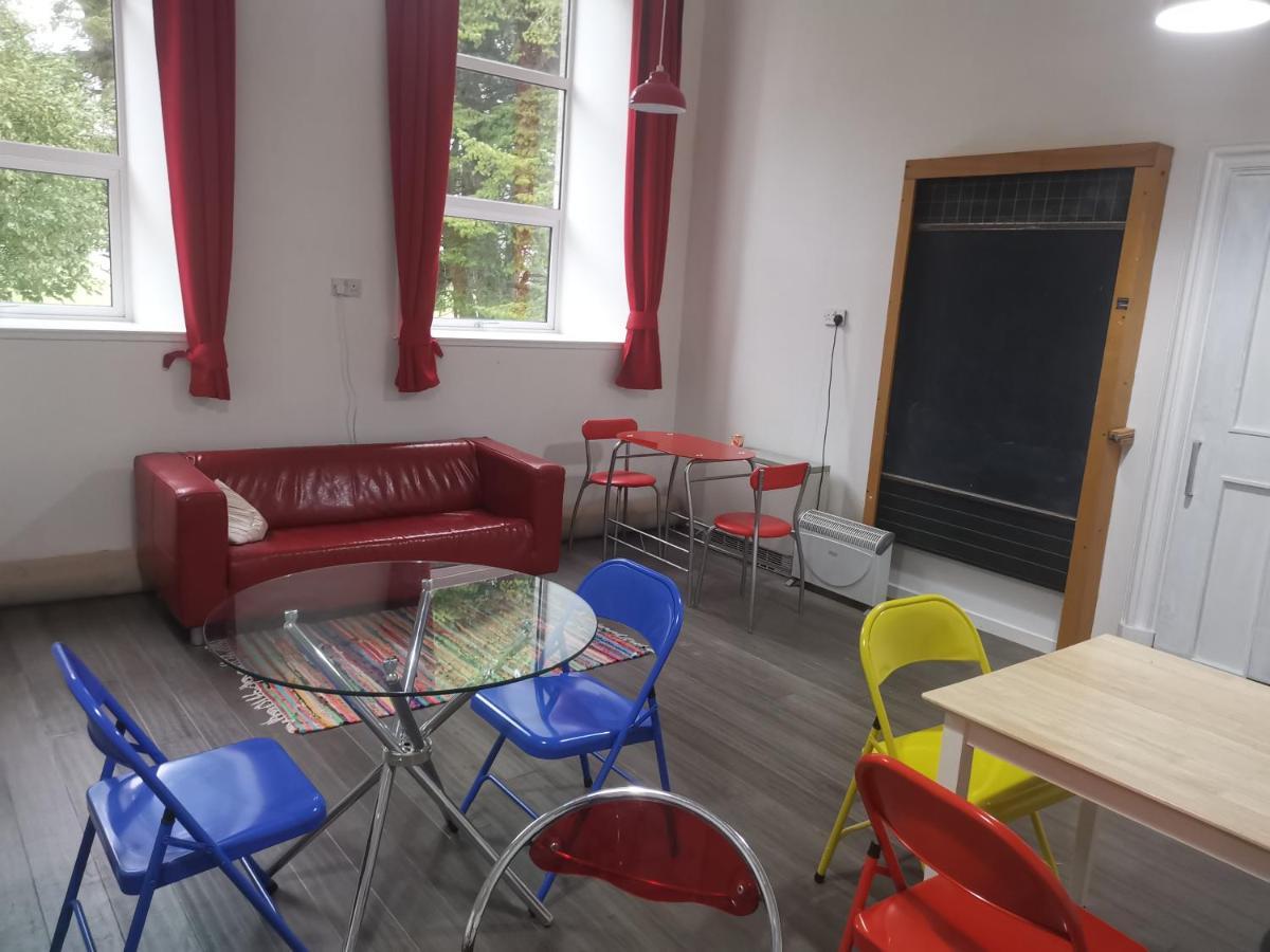 Dalwhinnie Old School Hostel Екстериор снимка